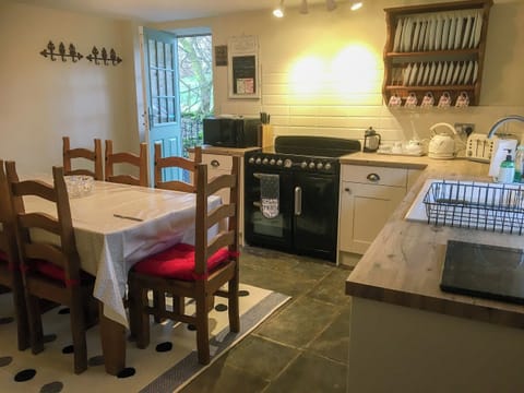Kitchen/diner | Kings Court, Kettlewell near Buckden