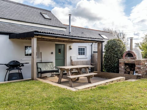 Outdoor area | Summerhill Cottage, Mathry, near St Davids