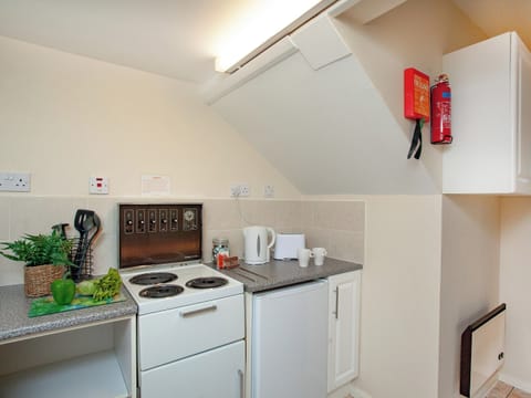 Studio | Apartment One - Broadshade Holiday Apartments, Paignton