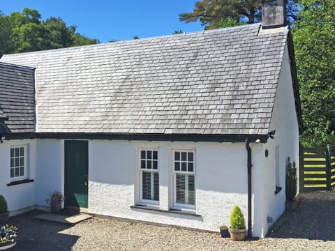Exterior | Glenfruin Lodge, Glen Fruin by Helensburgh
