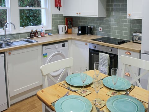 Kitchen/diner | Dunvarrich Cottage, Kyle of Lochalsh