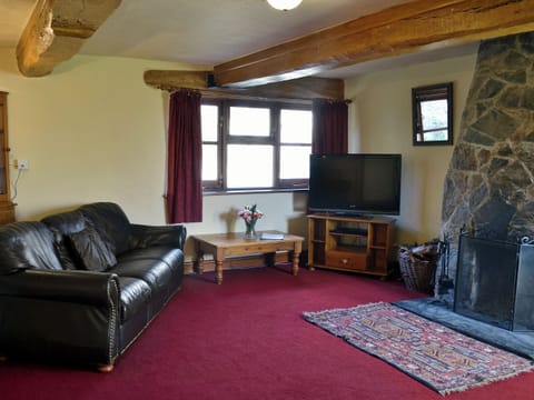 Warm and welcoming living room | Tarragon - Sherrill Farm Holiday Cottages, Dunterton, near Tavistock