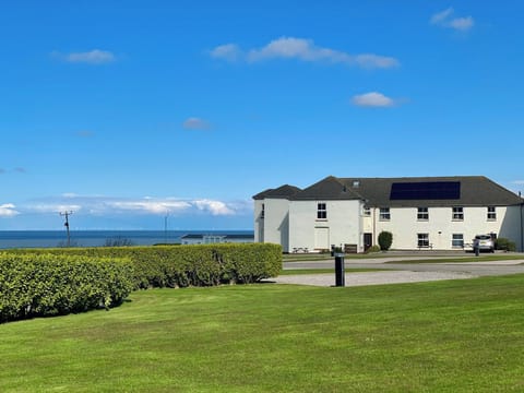 Setting | Bron Y Wendon Holiday Park, Llanddulas, near Llandudno
