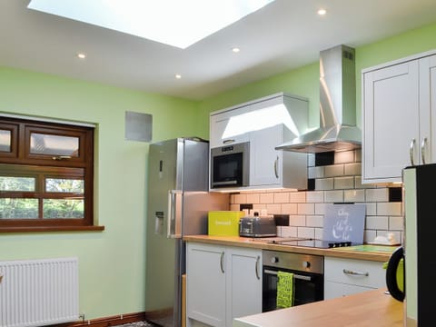 Kitchen | Swn Y Nant, Pontrhydfendigaid