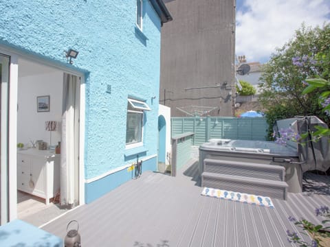 Decking | Harbour Retreat, Paignton