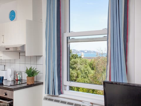 View | Apartment Twelve - Broadshade Holiday Apartments, Paignton