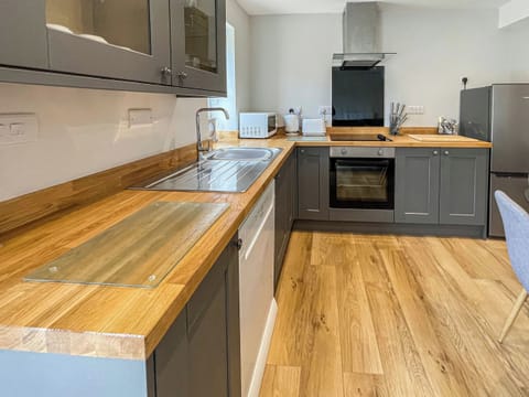 Kitchen | The Willows - Hambledon Cottage Holidays, Child Okeford, near Blandford Forum
