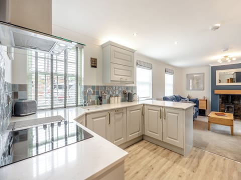 Kitchen | Royal Oak Cottages- The Cooperage - Royal Oak Cottages, Wainfleet, near Skegness
