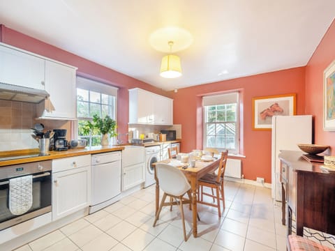 Well equipped kitchen/ dining room | Rhoda&rsquo;s Cottage, Strachur