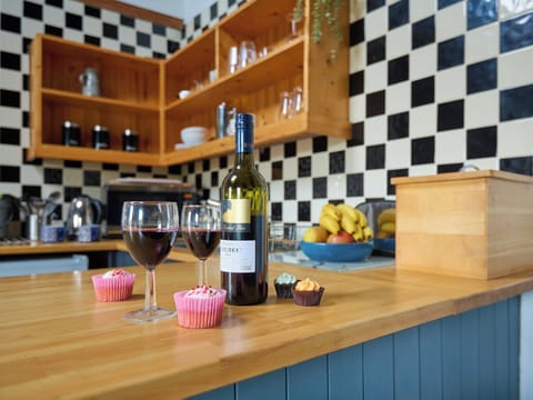 Kitchen | Bakery - Bach Wen Cottages, Clynnog Fawr