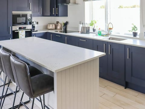 Open plan living space | Preselli View Cottage - Coastal View Cottages, Ludchurch, near Narberth