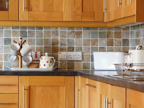 Kitchen area | Hill Cottage, Strathkanaird, Ullapool