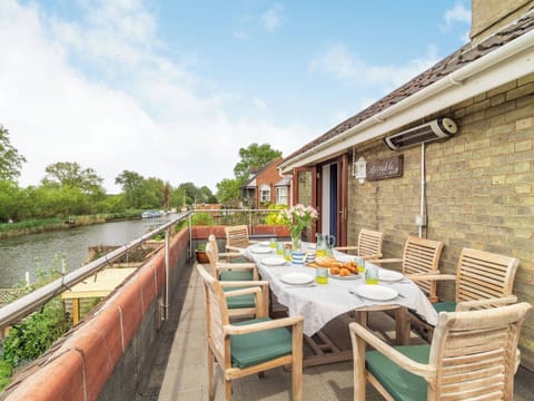 Balcony | Riversdelle, Beccles