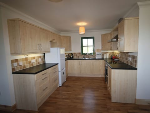 Taigh Uaine, Achnacarnin near Lochinver