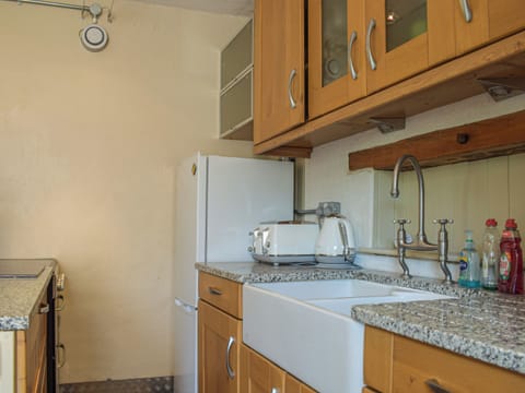 Kitchen/diner | 1 Severn Bank, Ironbridge