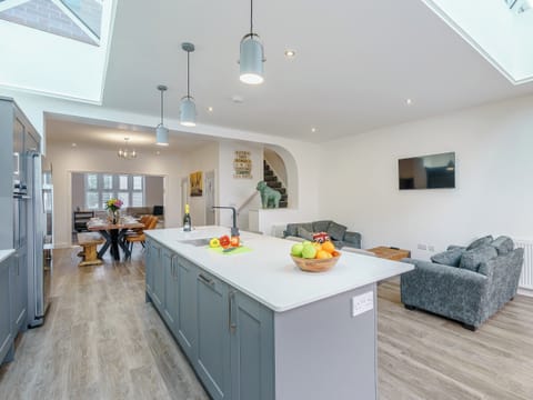 Kitchen | Wynbec Cottage, Quebec, Near Durham
