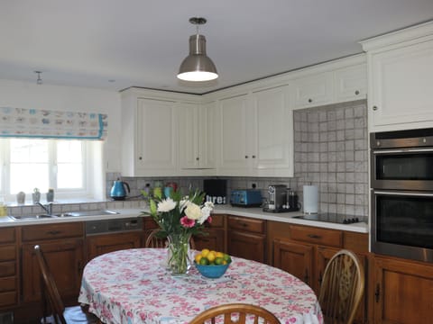 Kitchen/diner | Tyn Y Coed Farm House, Colwyn Bay