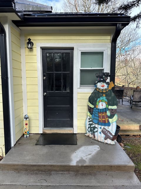 Entryway with a keypad for easy access 