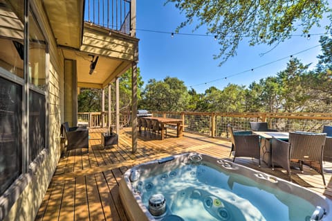Canyon Lake Vacation Rental | 3BR | 3BA | 1,937 Sq Ft | 2 Steps to Enter