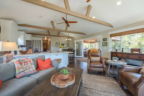 Cozy living room and easy access to the kitchen