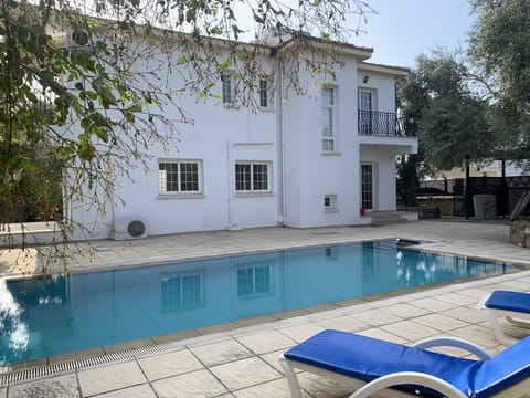 VILLA LIANKA POOL VIEW 