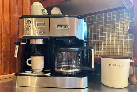 Cappuccino? Cup-a-joe? This DeLonghi does both.