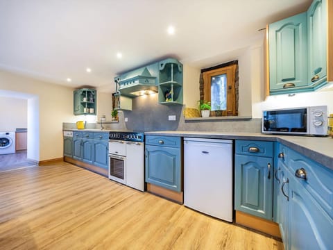 Kitchen/diner | Horsecroft - East View Farm, Westbrook