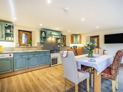 Kitchen/diner | Horsecroft - East View Farm, Westbrook