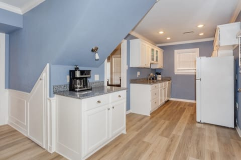 Fully stocked coffee bar with all your coffee needs!
