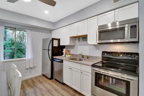 Full sized stainless steel appliances with Keurig and drip coffee pot available