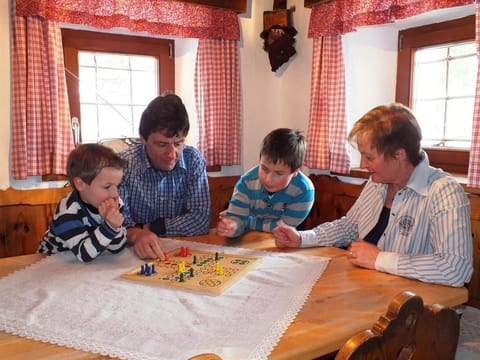 Ferienhaus "alte Schmiede" - Ferienhaus/3 Schlafräume/ Dusche, WC Farm Stay in Carinthia, Austria