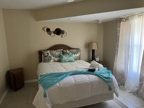 Bedroom #1 - Queen size
Come in and relax after a day of enjoyment.