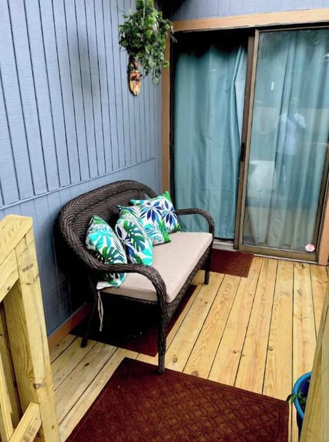 Deck
Area to sit and relax