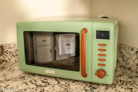 Microwave for quick reheating.