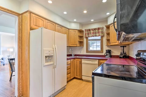 Kitchen | 1st Floor | Cooking Basics | Dishware & Flatware