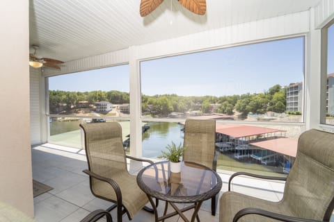LAKEOZARKVACATION.COM