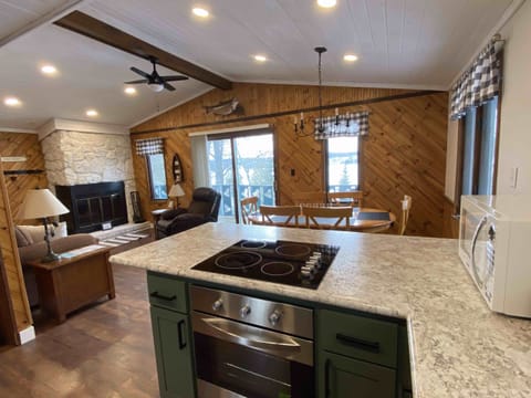 Kitchen and dinning room.