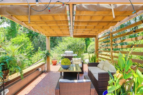 Patio | Gas Grill | Free WiFi