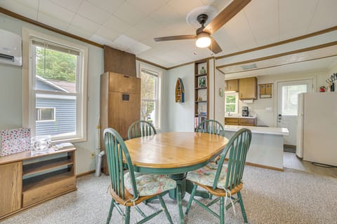 Dining & Kitchen Area | Open Floor Plan | WiFi