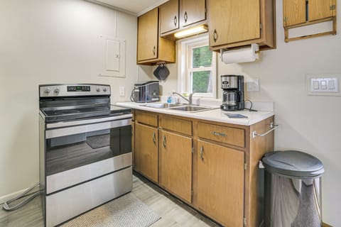 Kitchen | Cooking Basics | Drip Coffee Maker | Ice Maker