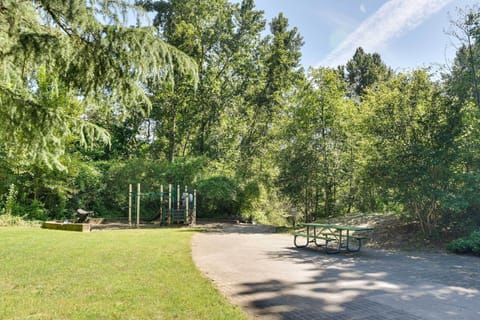 Elk Rock Park | 0.4 Miles From Home