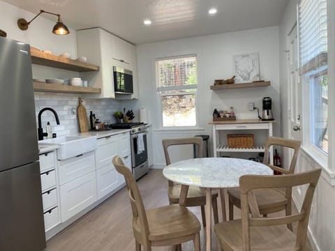 Kitchen: Fully stocked, brand new appliances, gourmet coffee bar with Keurig coffee maker (drip or single serve). Complimentary coffee and tea.