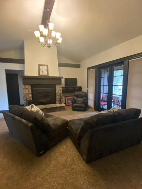 Huge Living Room, new furniture, Great French doors open to patio 