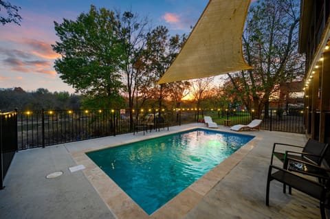 Heated pool