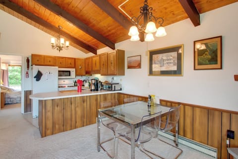 Dining Area | 1st Floor