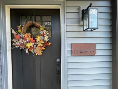 Welcome to 1 Holimont!