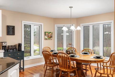 “Communication was easy and responsive. House was as described on air b&b, beautiful home, plenty of room for the group. We enjoyed our stay. Had everything we needed.” Melissa