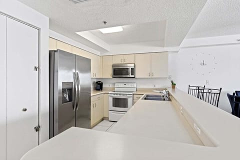 Fully stocked kitchen - 2nd level