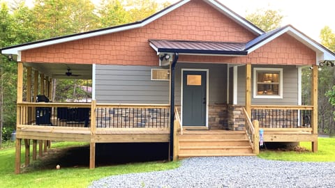 Murphy Cabin