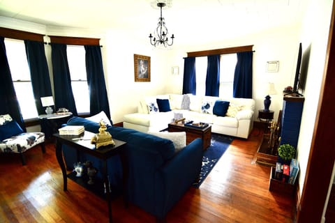 Victorian House Livingroom